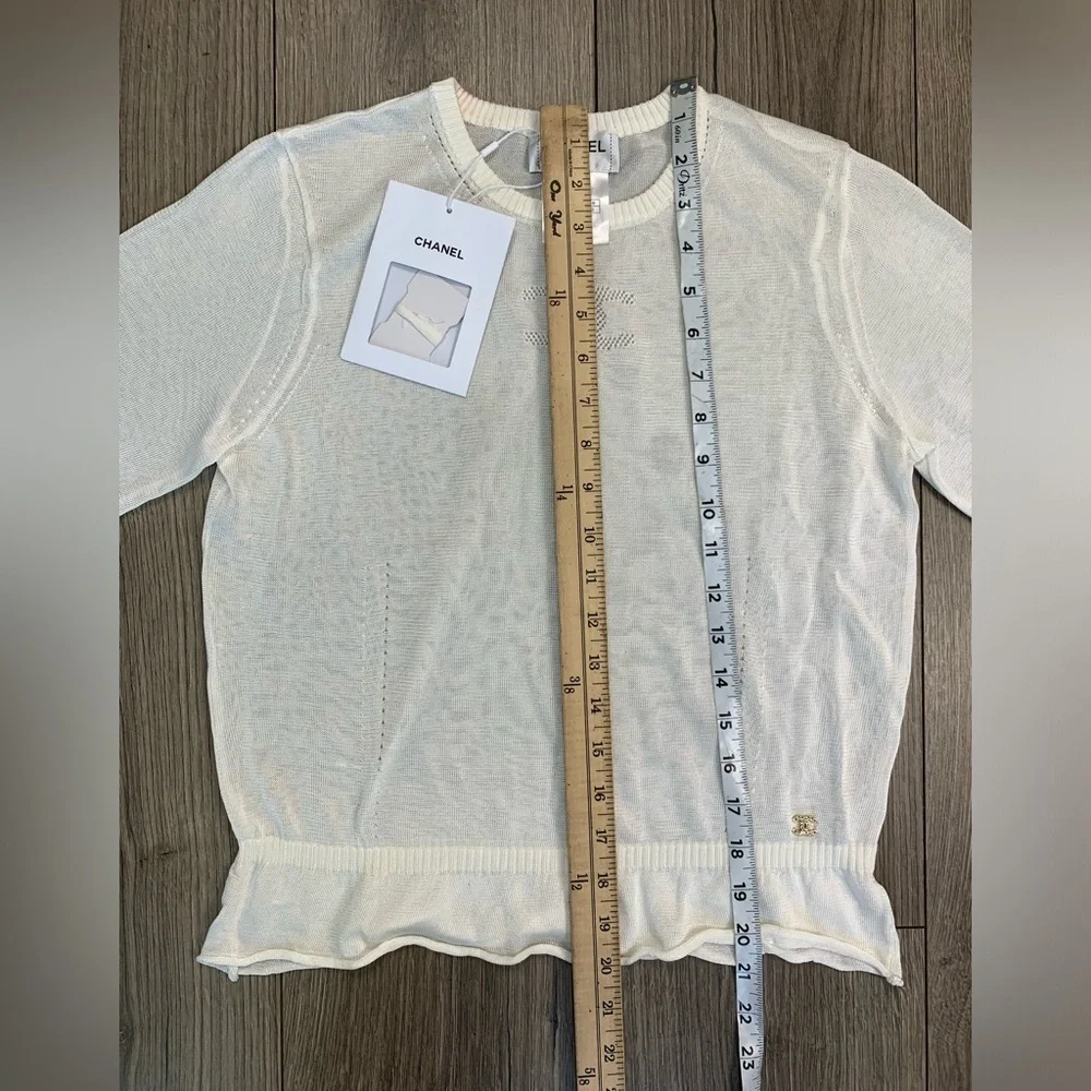 CHANEL Vintage White cc Logo Knit Blouse Top Size 40 EU NWT‎